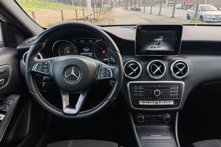Used Mercedes-Benz A-Class (Import) 2016 A 200 Fashion Model