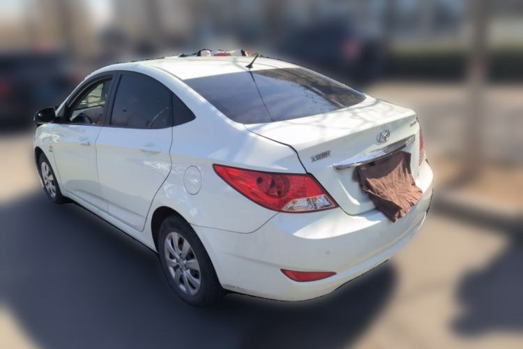 Used Hyundai Verna (older generation) 2010 Sedan 1.4L Automatic Comfort Model GS
