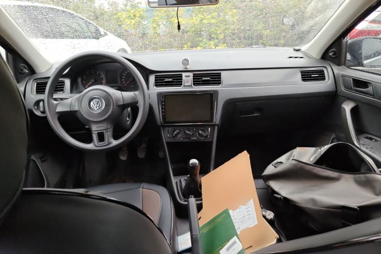 Used Volkswagen Santana 2015 1.6L Manual Fashion Edition