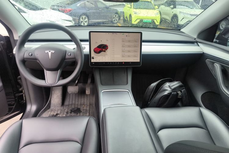 Used Tesla Model Y 2024 Rear-Wheel-Drive Version Center Console