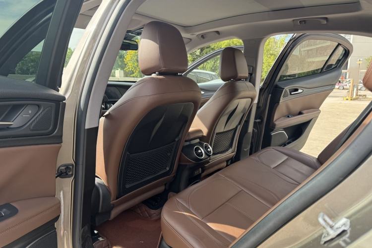 Used Alfa Romeo Stelvio 2017 2.0T 280HP Luxury Edition