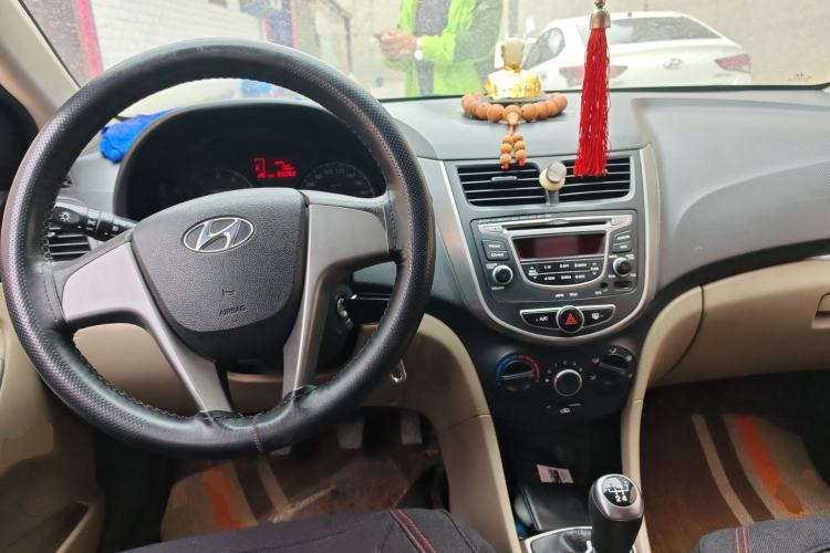 Used Hyundai Verna (older generation) 2014 1.4L Manual Smart GLS Trim
