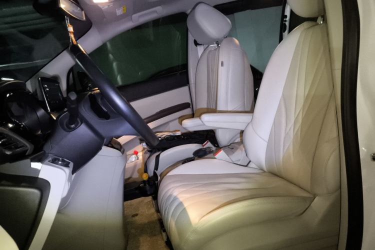 Used Buick GL8 2022 Land Business Class 652T Luxury Model
