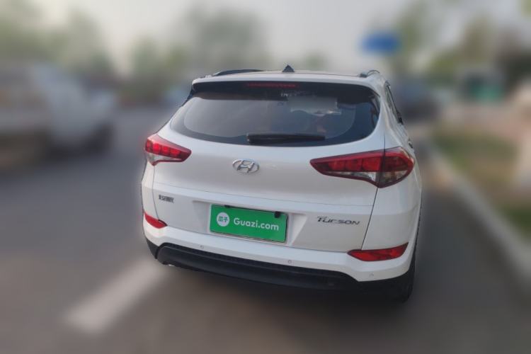 Used Hyundai Tucson 2015 2.0L Automatic Two-Wheel Drive Smart Version Rear