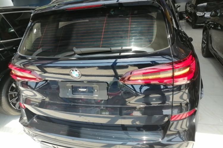Used BMW X5 2022 Restyled xDrive 30Li Luxury Version M Sport Package