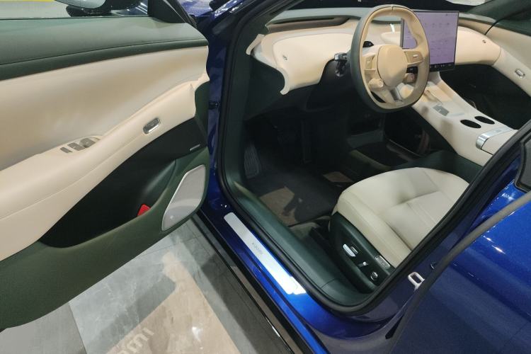 Used Xiaomi Auto YU7 2025 Ultra-Long Range High-Performance All-Wheel-Drive Max Edition