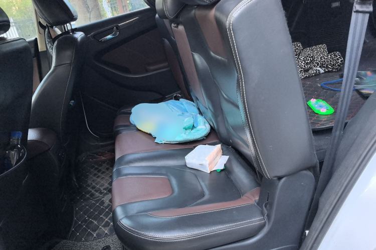 Used Dongfeng Fengon 580 2016 1.5T Manual Luxury Edition