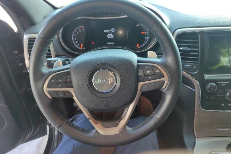 Used Jeep Grand Cherokee 2014 3.0L Comfort Navigation Edition