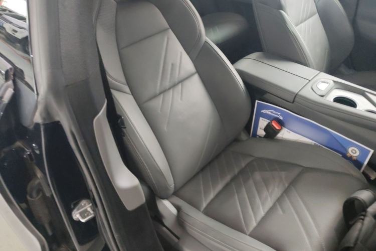 Used Zeekr 001 2024 WE Edition 95 kWh All-Wheel Drive Right Front Seat