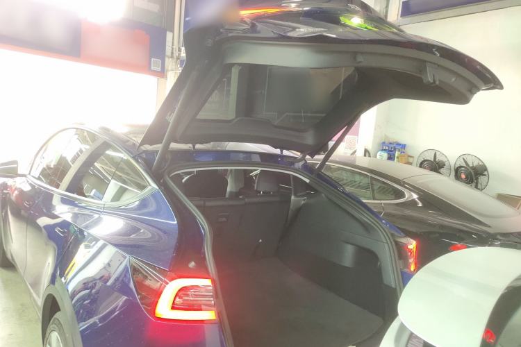 Used Tesla Model Y 2021 Long-Range All-Wheel-Drive Version 3D7