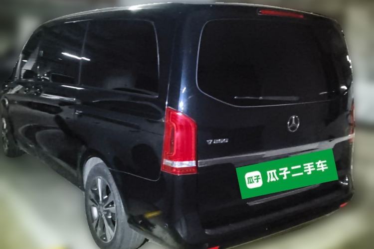 Used Mercedes-Benz V-Class 2017 V 260 Avantgarde Edition