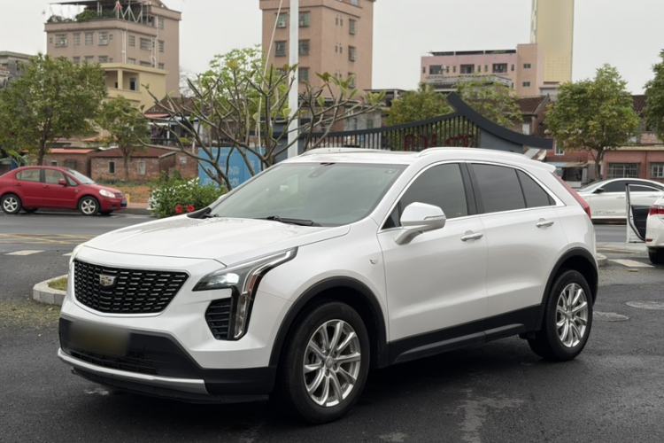 Used Cadillac XT4 2018 28T Two-Wheel Drive Tech Version