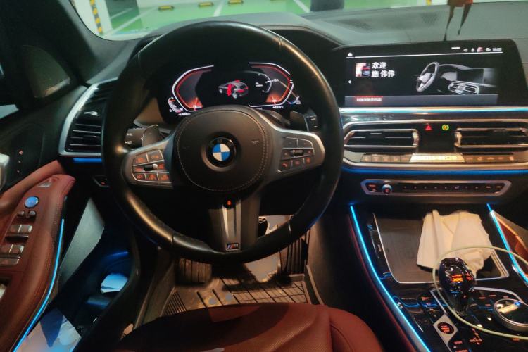 Used BMW X5 2022 xDrive 40Li Luxury Edition M Sport Package
