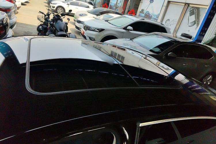 Used Volkswagen Magotan 2017 330TSI DSG Luxury Model Roof