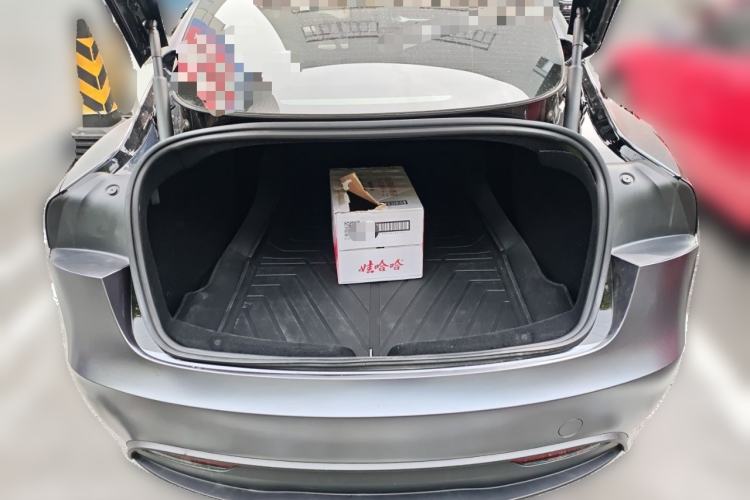 Used Tesla Model 3 2023 Long-Range All-Wheel-Drive Version
