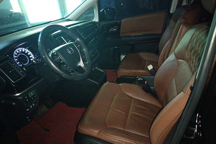 Used Honda Elysion 2019 2.0L Hybrid Supreme Edition
