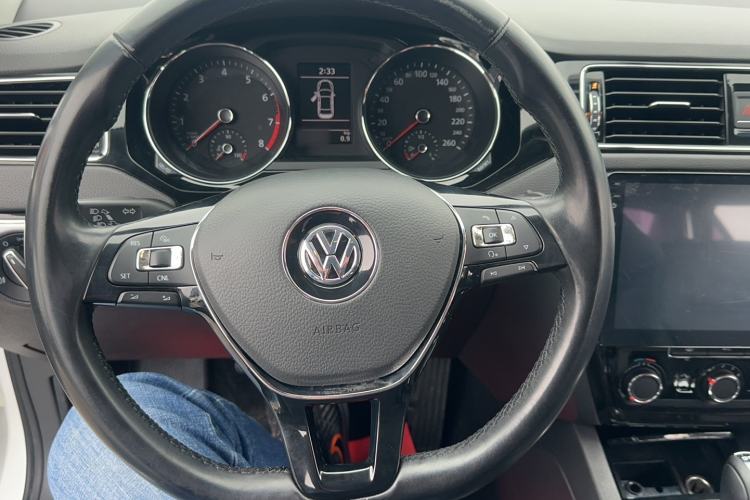 Used Volkswagen Sagitar 2018 280TSI DSG Ignite Edition Steering Wheel