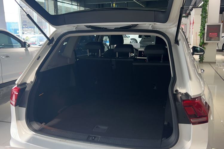 Used Volkswagen Tiguan L 2022 330TSI Automatic Two-Wheel Drive Comfort Edition
