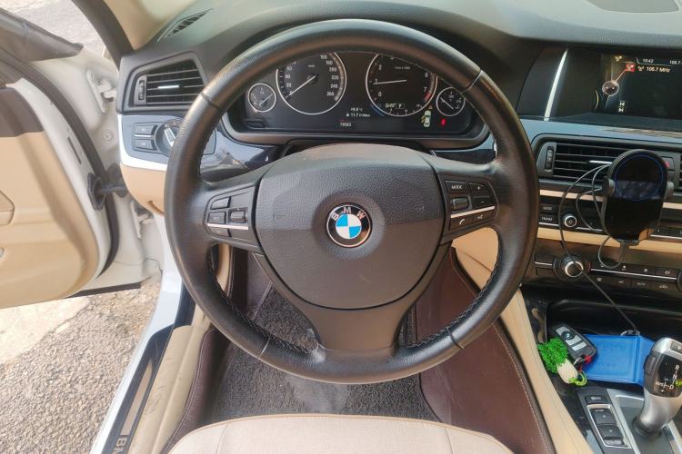 Used BMW 5 Series 2014 520Li Elegant Model