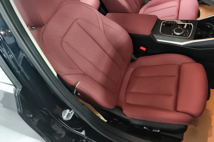 Used BMW 3 Series 2025 325Li M Sport Package Right Front Seat