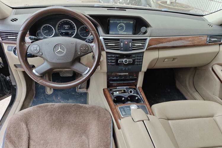 Used Mercedes-Benz E-Class 2013 E 260 L CGI Elegant Model
