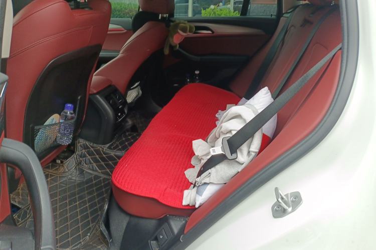 Used BMW X4 2022 xDrive 25i M Sport Package Left Rear Seat