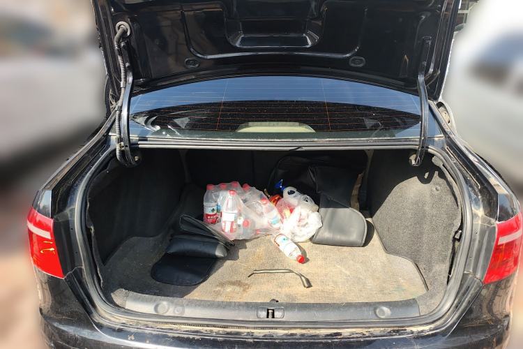 Used Volkswagen Lavida 2013 Restyled Classic 1.6L Manual Comfort Edition
