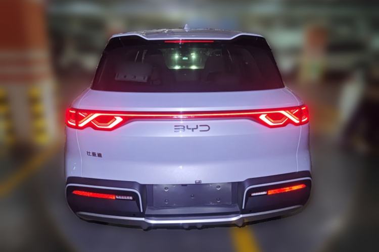 Used BYD Yuan UP 2025 Model 301KM Leading Version