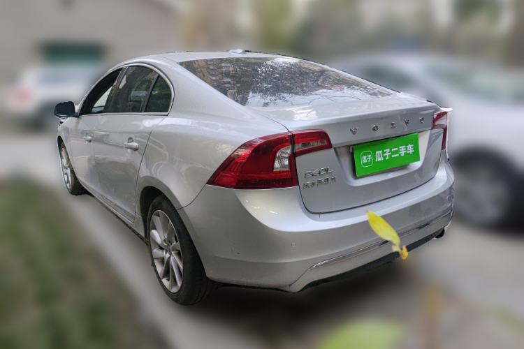 Used Volvo S60 2015 S60L 2.0T Zhiyuan Edition