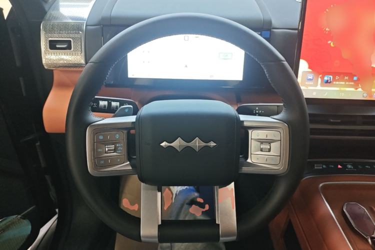 Used Formula Leopard Tai 7 2025 Model 190 km Four-Wheel Drive Ultra Edition Steering Wheel