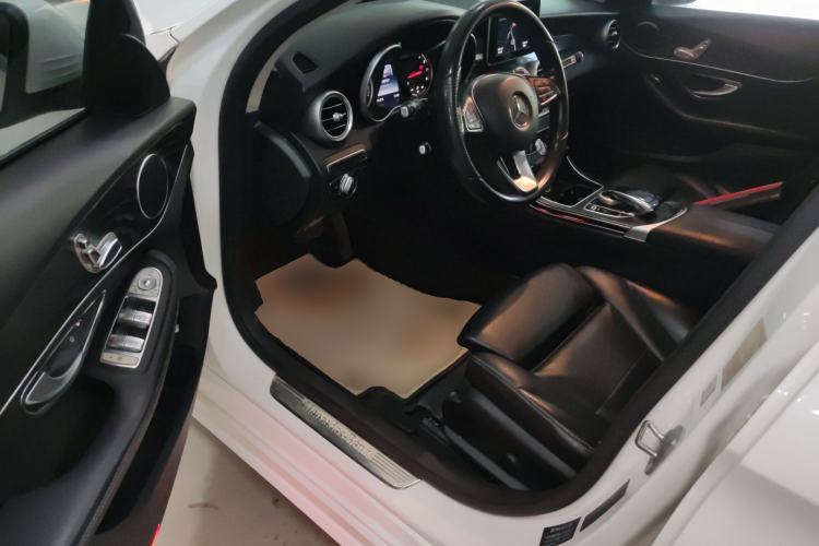 Used Mercedes-Benz C-Class 2015 C 200 station wagon
