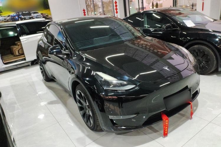 Used Tesla Model Y 2021 Long-Range All-Wheel-Drive Version