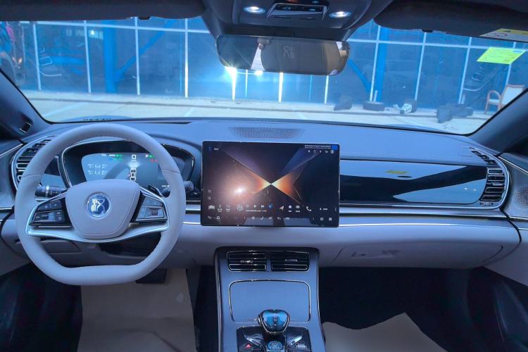 Used BYD Han 2025 DM-i Intelligent Driving Edition 125KM LiDAR Flagship Model