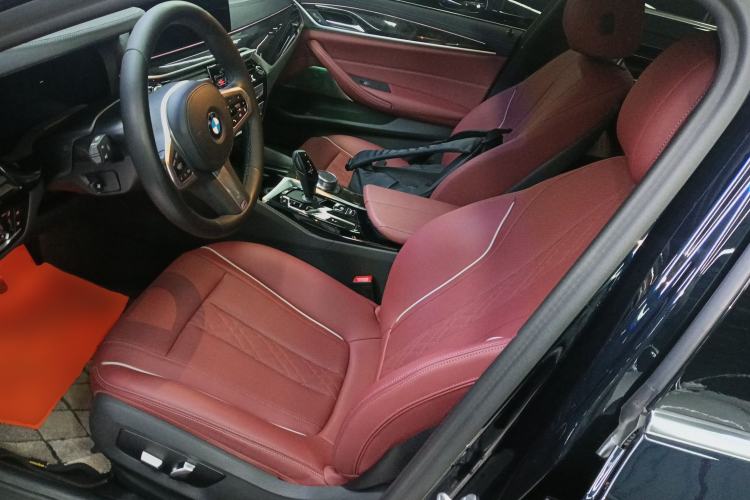 Used BMW 5 Series 2022 Second Facelift 525Li M Sport Package Left Front Seat