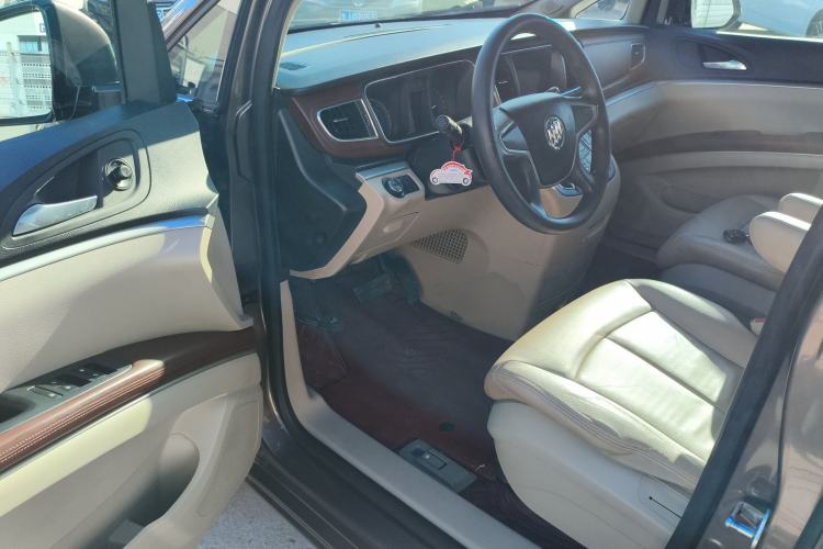 Used Buick GL8 2015 2.4L Luxury Business Premium Edition