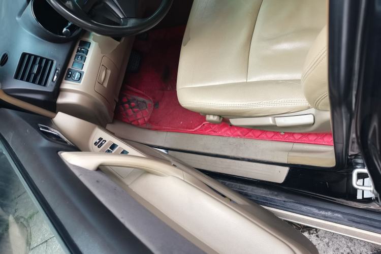 Used Toyota Highlander 2012 2.7L Two-Wheel Drive 7-Seater Elite Edition