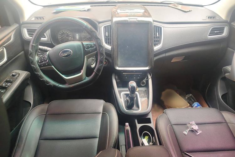 Used SWM X7 2016 1.8L Manual Luxury Edition 7 Seats
