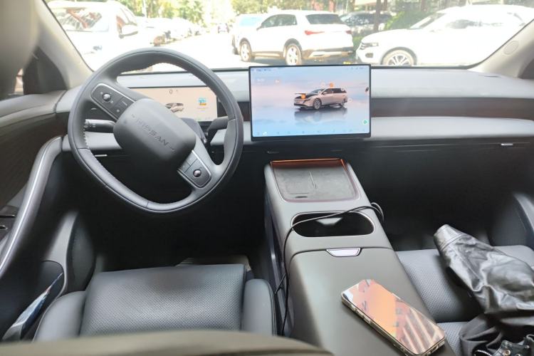 Used Nissan N6 2026 Model 180 Max Center Console