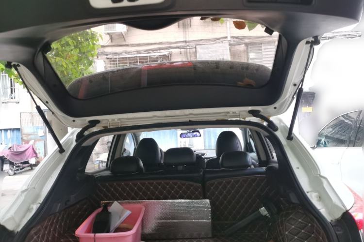 Used Nissan Qashqai 2016 2.0L CVT Elite Edition Trunk