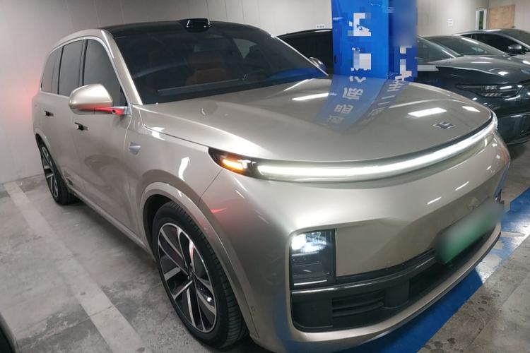 Used Li Auto L9 2022 Max model
