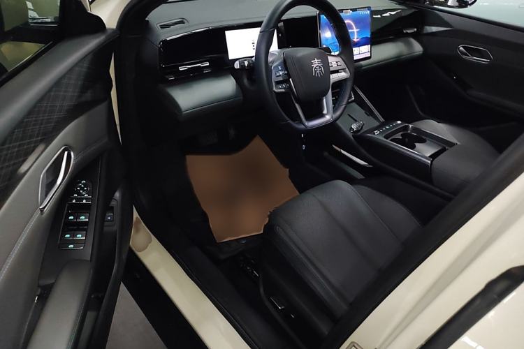 Used BYD Qin L 2025 EV 545KM Beyond Version
