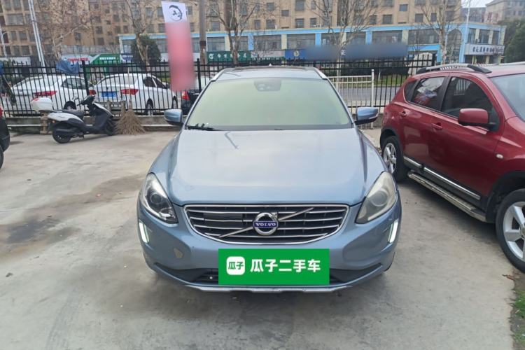 Used Volvo XC60 2017 T5 AWD Smart Version
