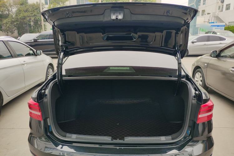 Used Volkswagen Lavida 2019 280TSI DSG Comfort Edition China VI standard Trunk