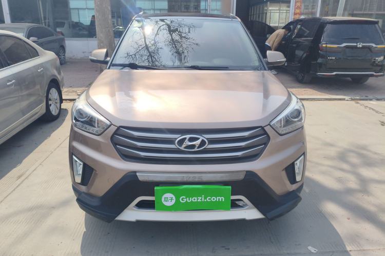 Used Hyundai ix25 2015 2.0L Automatic 4x4 Deluxe DLX Front