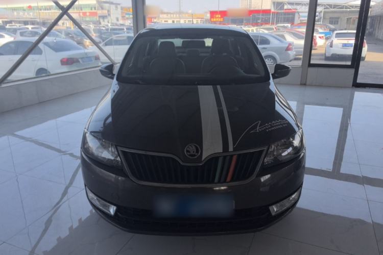 Used Skoda Rapid 2015 1.6L Manual Smart Selection Model