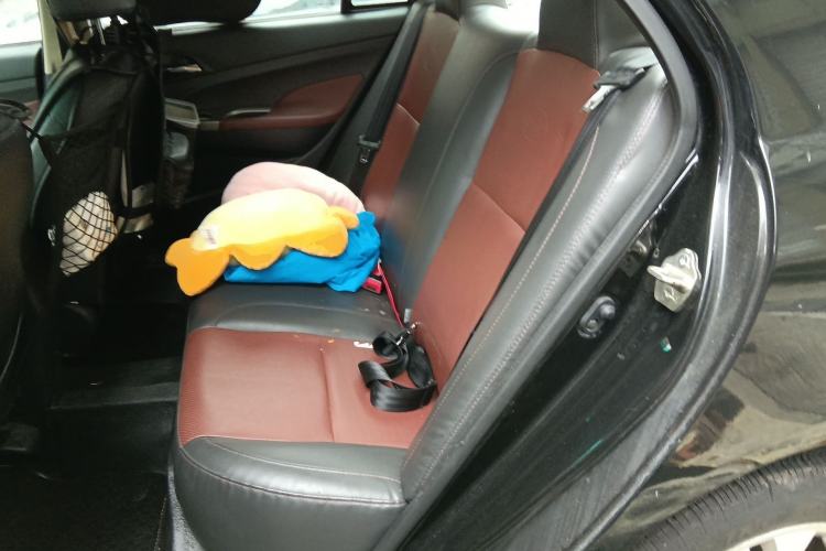 Used BYD F3 2015 Energy-Saving Edition 1.5L Manual Luxury Model Left Rear Seat