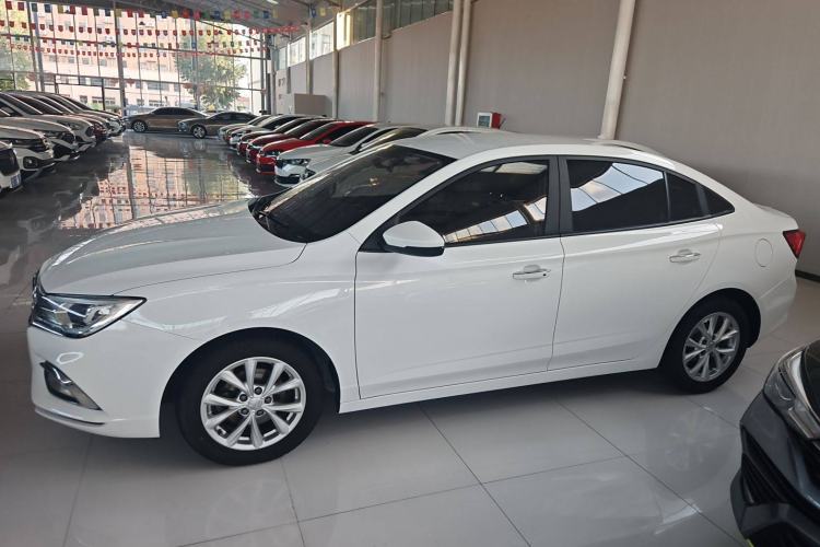 Used Roewe i5 2020 1.5L Manual 4G Connect Luxury Edition