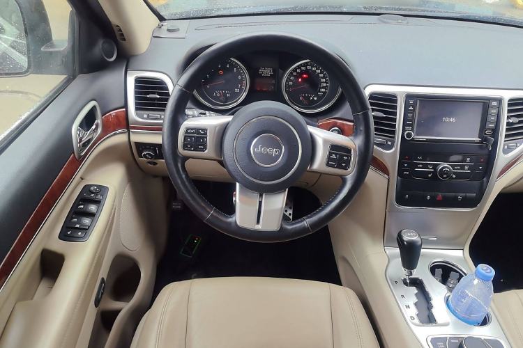 Used Jeep Grand Cherokee 2011 Revised 3.6L Luxury Navigation Edition Steering Wheel