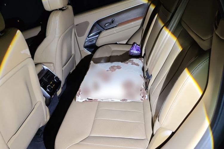 Used Land Rover Range Rover 2023 3.0 L6 360 PS Grand Edition