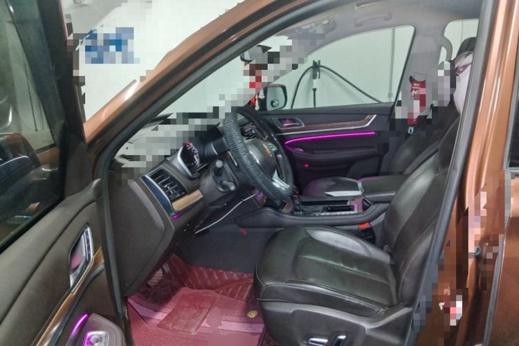 Used Roewe RX8 2018 30T Smart Connectivity Two-Wheel Drive Flagship Edition